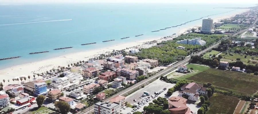 porto sant elpidio daylight